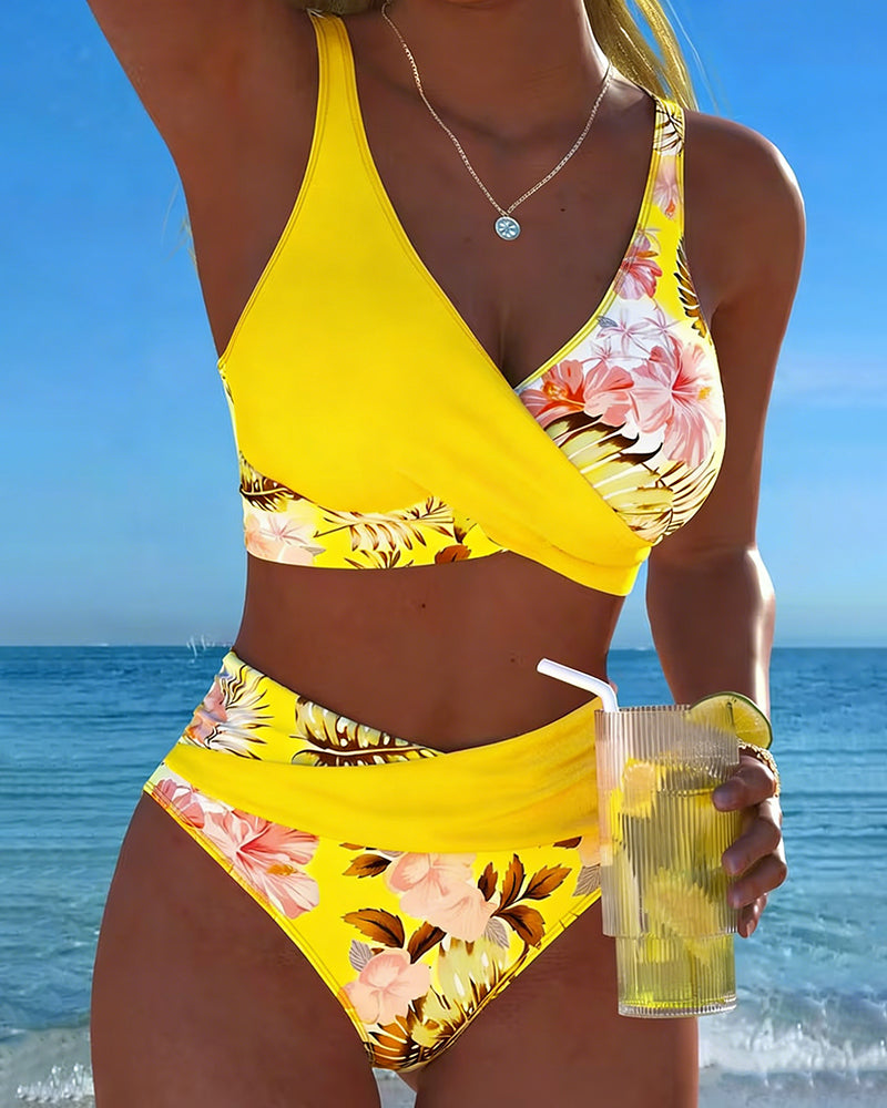 Jolina | Bikini floral que no pasa desapercibido